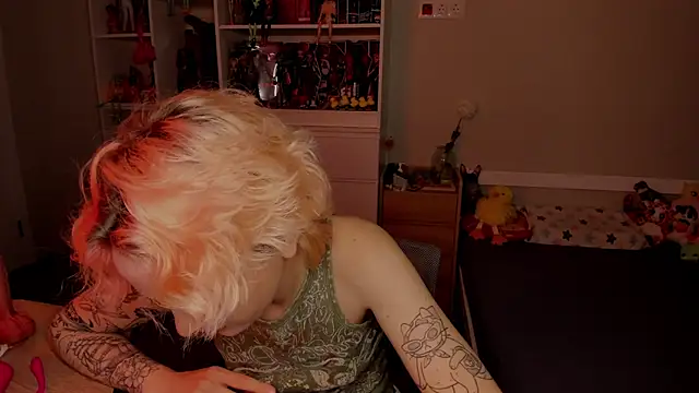 School_Love's cam snapshot