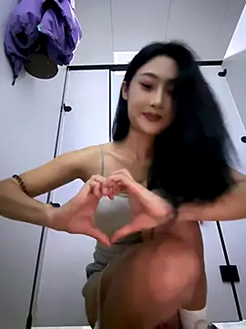 so-linger live sex cam