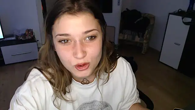 Aliens4twenty live sex cam