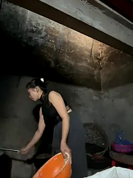 ThiHa003 live sex cam