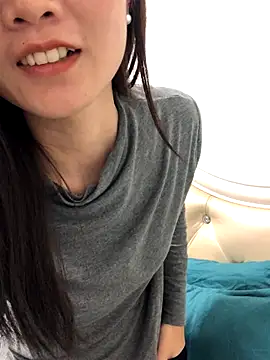 Mile-m live sex cam