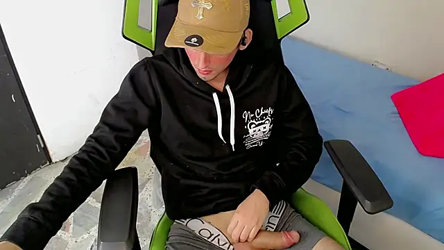 Fernan_flow live sex cam