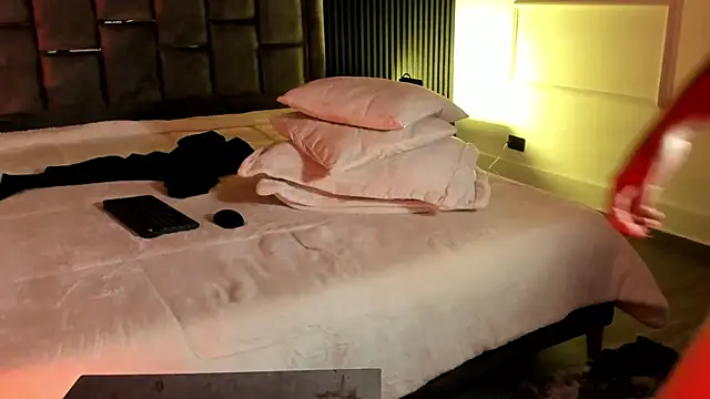 Sienarosewood live sex cam