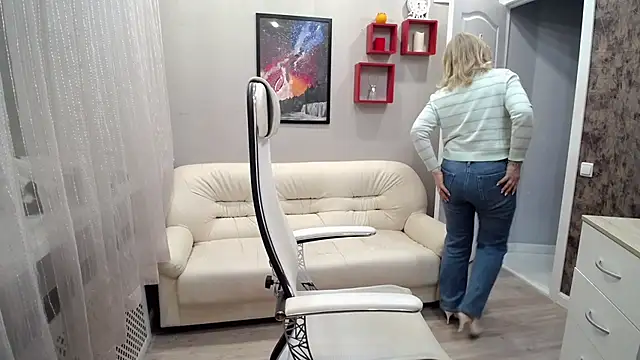 Milla_Cutie18 live sex cam