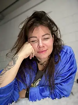 NaughtyFknVeteran live sex cam