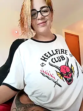 Escarlate4you_ live sex cam