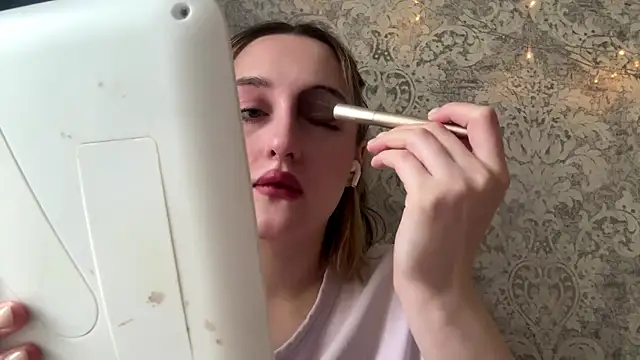 Emily_lyy's cam snapshot