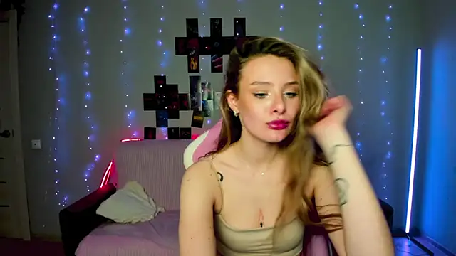 Suzie_Q69's cam snapshot