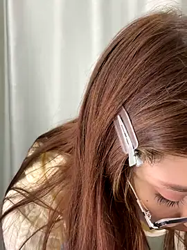 LilluKatten live sex cam