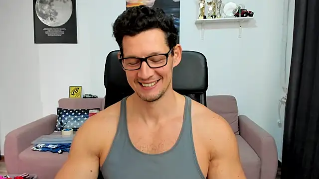 BrutusK08 live sex cam