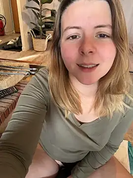 Nina_blain live sex cam