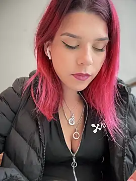 RiriRoseey's cam snapshot