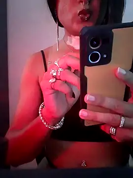 Cutie-Whiskey1 live sex cam