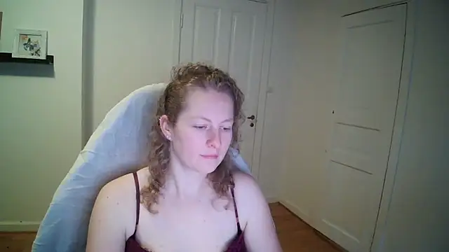 Girlnina-1995 live sex cam