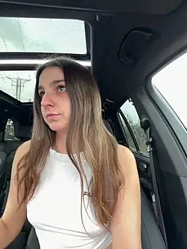 DoriDeluxe66 live sex cam