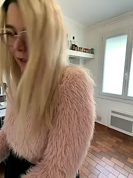EmyLana live sex cam