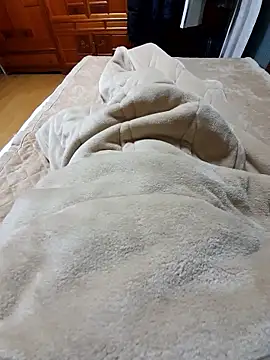 starvingo2002 live sex cam