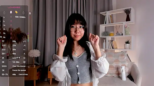 UdelaDodson's cam snapshot