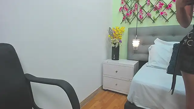 Luna_delvalle's cam snapshot