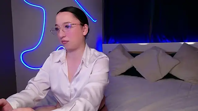 AVA_MAXX's cam snapshot