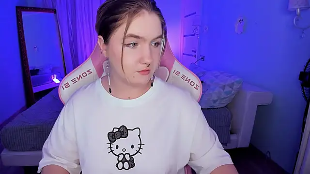 lovelyy_julia's cam snapshot