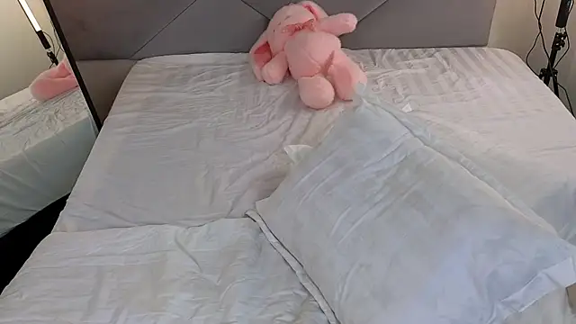 Dirty_Mind_Angel's cam snapshot