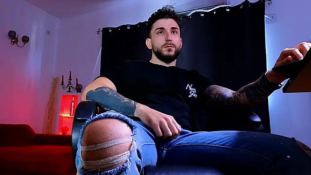 MightyAaron66's cam snapshot