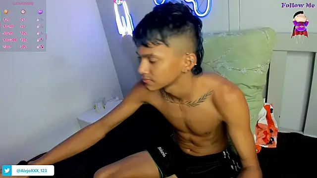 loistwink_ live sex cam