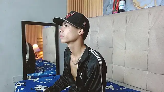 maverickhotson303av's cam snapshot