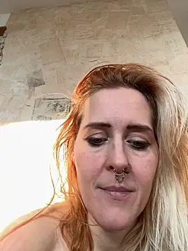 Jolene_Fuego's cam snapshot