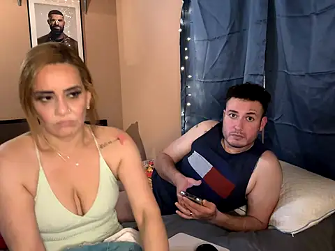 KitycatnDaddyDs live sex cam