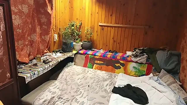 PrimordialChill6 live sex cam