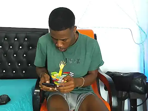 Damian_hart_24CM live sex cam