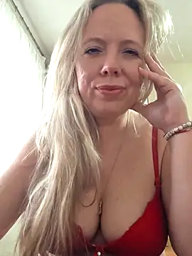 Irina3718 live sex cam