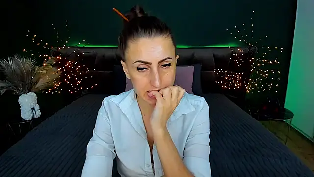 Rebecca_Diamond live sex cam