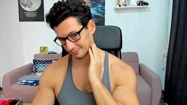 BrutusK08 live sex cam