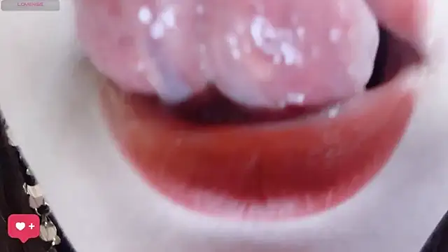 wuyueaini live sex cam