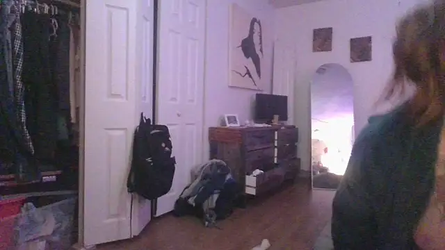 Redriddinghood8 live sex cam