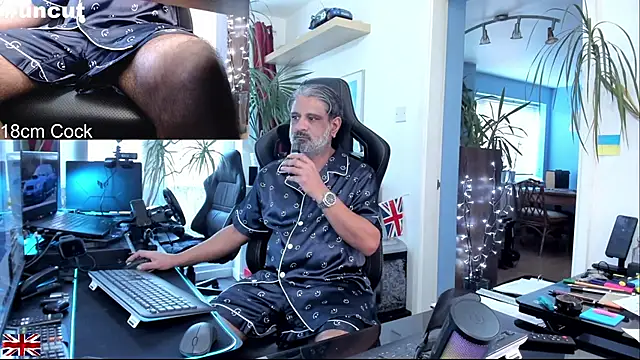 OnlineBossUK live sex cam