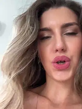 nicole_98 live sex cam