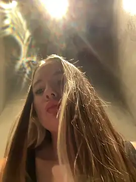 StephanieMur's cam snapshot