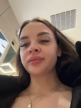 KristiRich's cam snapshot