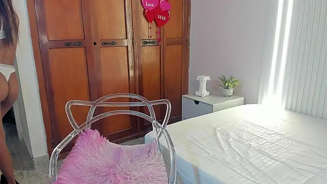 KeiraFox9's cam snapshot