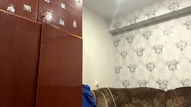 DebbiGoodknight's cam snapshot