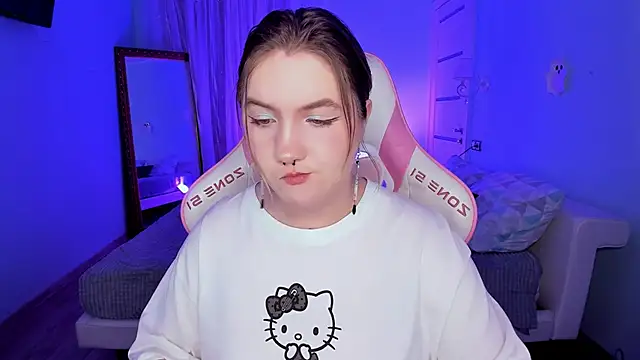 lovelyy_julia's cam snapshot