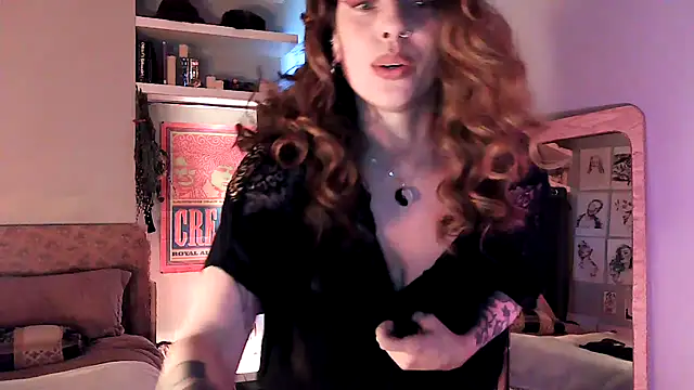 Sirenlucy's cam snapshot