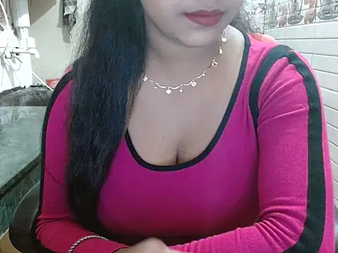 LovingPihu's cam snapshot