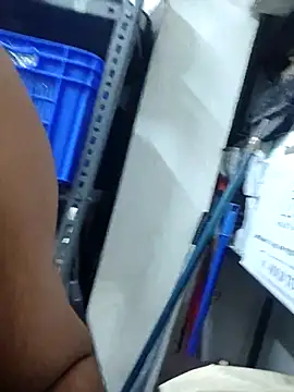 desi_alpha_boy's cam snapshot