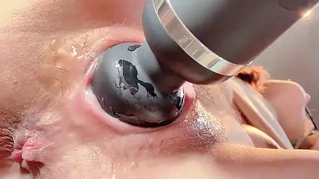 Krismil3 live sex cam