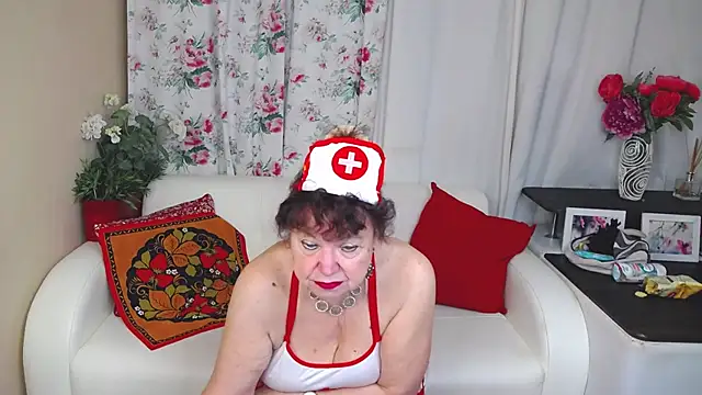 YourHotGranny live sex cam
